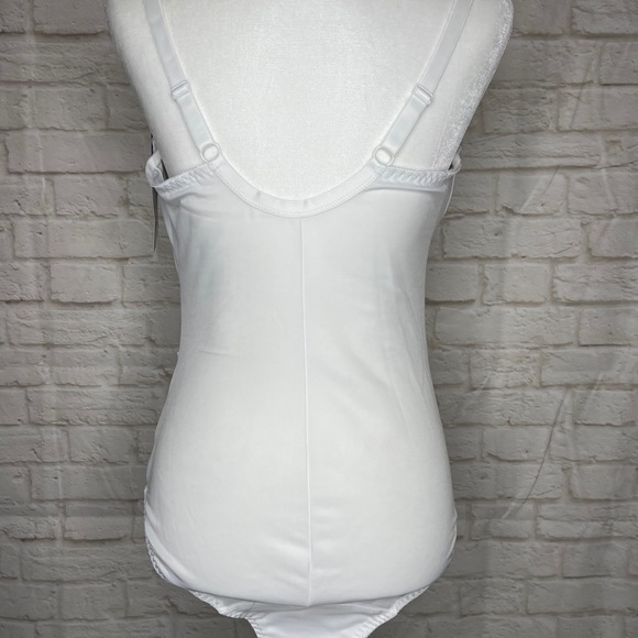 White Lace Shapewear Bodysuit sz 36,38, 40, NWT - Picture 3 of 16